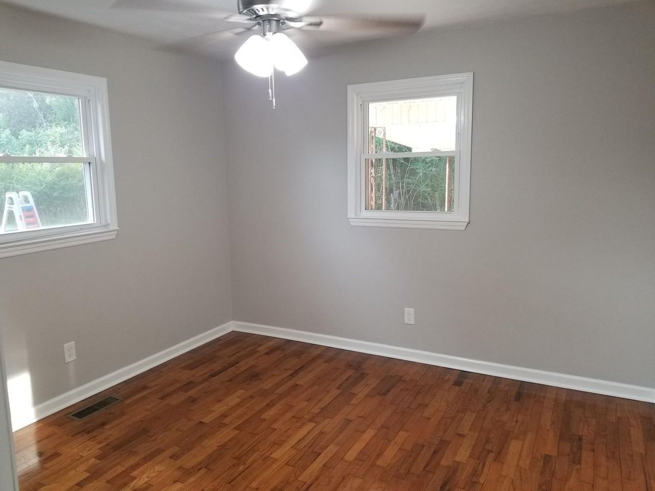 1571 Warrior Rd - Photo 3 of 15