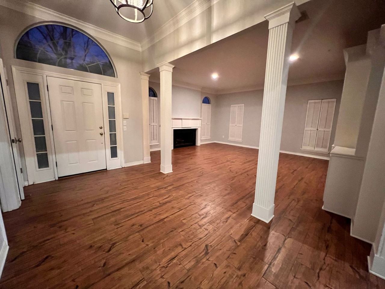 137 Downing Ct - Photo 6 of 19