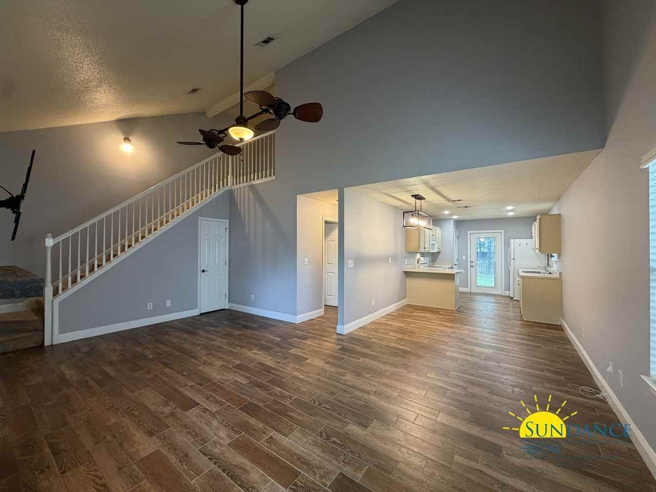 82 10th Ave - Photo 3 of 20