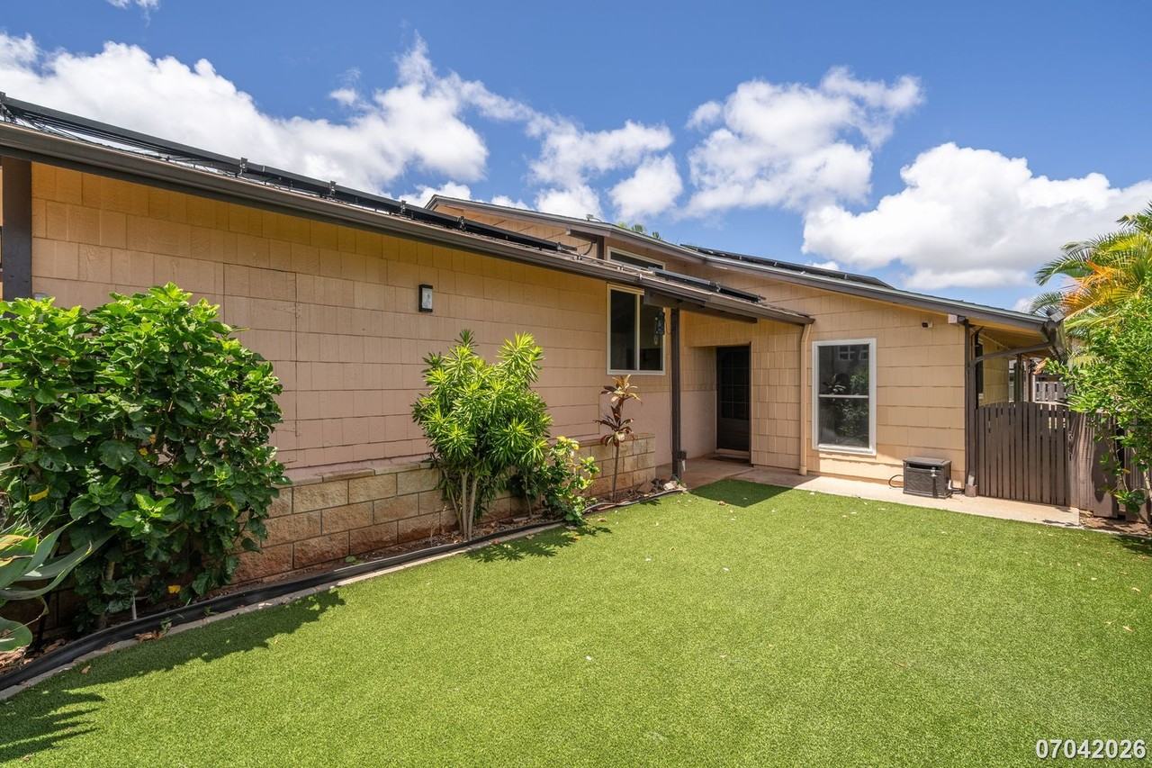 92-1239 Hookeha St - Photo 3 of 34