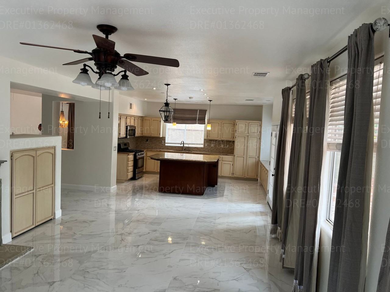 5609 Broad Acres Ave - Photo 7 of 33