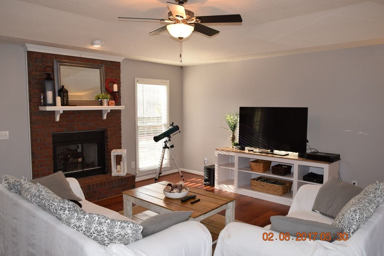 7965 Big Creek Pl - Photo 3 of 18