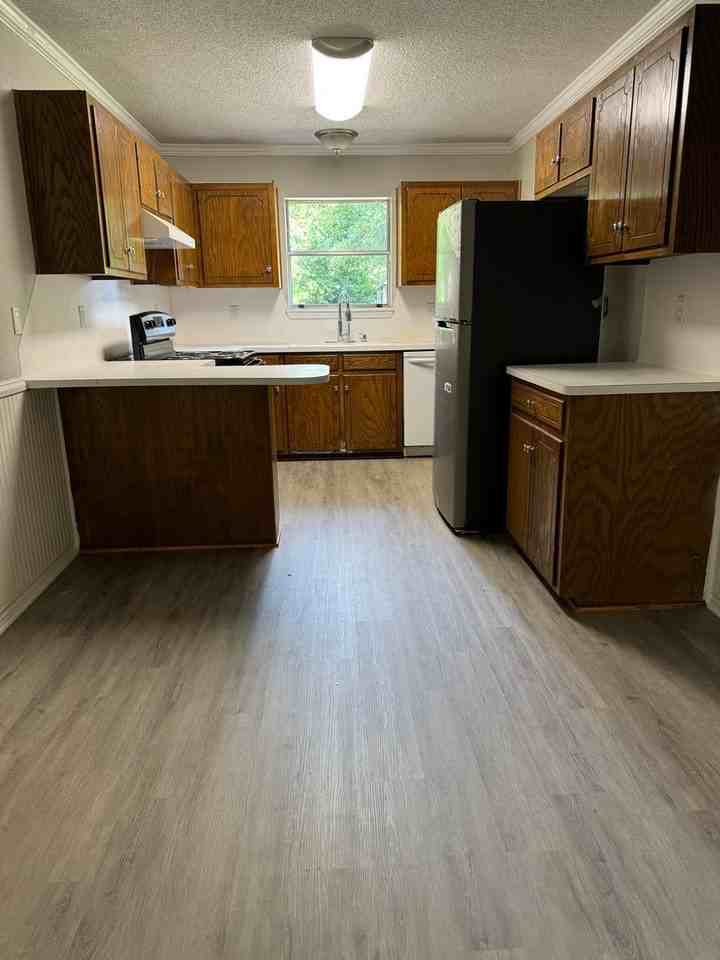 2888 Matt Dr - Photo 2 of 8