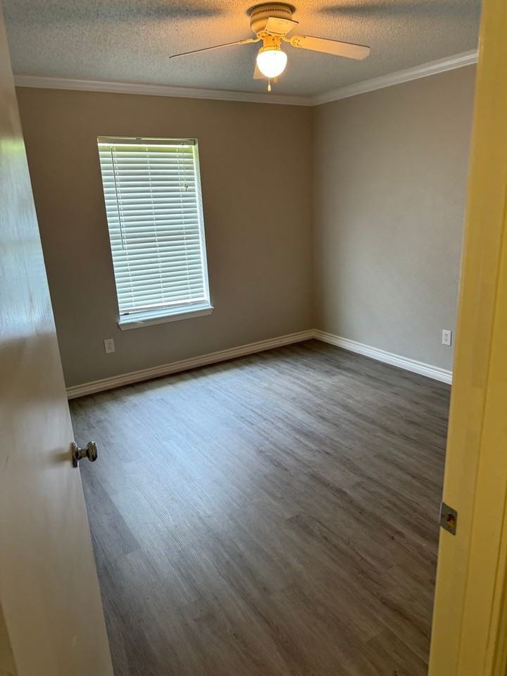 2888 Matt Dr - Photo 7 of 8
