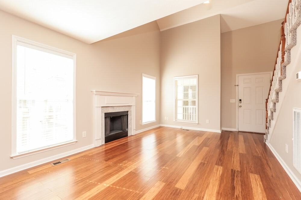 3404 Whitesail Ct - Photo 5 of 17