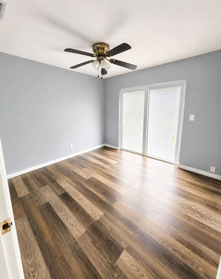 517 73rd Ave N - Photo 7 of 11
