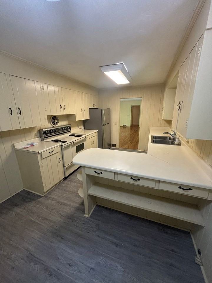 21 Red Bird Rd - Photo 5 of 10