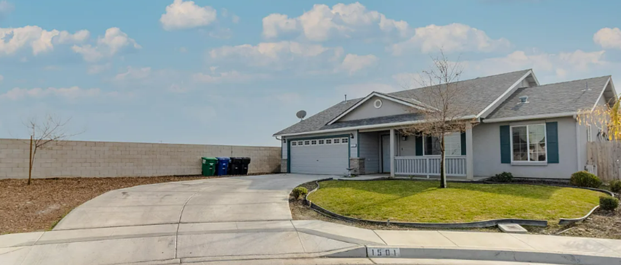 1501 Arnold Ct - Photo 3 of 22