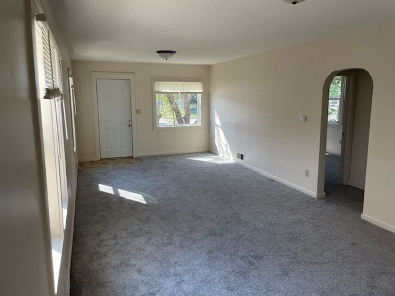 507 S 5th St - Photo 3 of 10