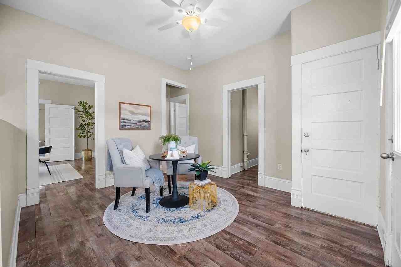 2908 W 9th St N - Photo 4 of 29