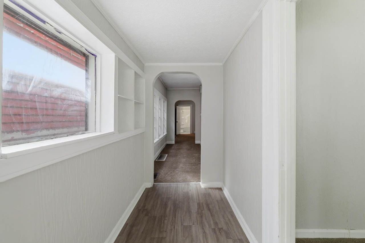 2324 Magazine St - Photo 7 of 35