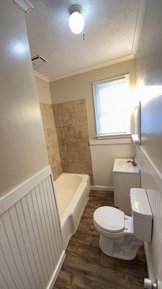 4052 N State St - Photo 2 of 15