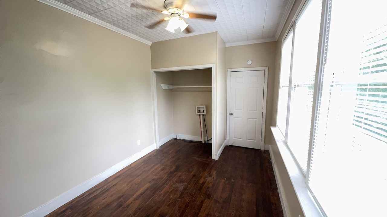 4052 N State St - Photo 3 of 15