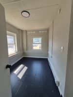 featured image of 250 S Poplar St