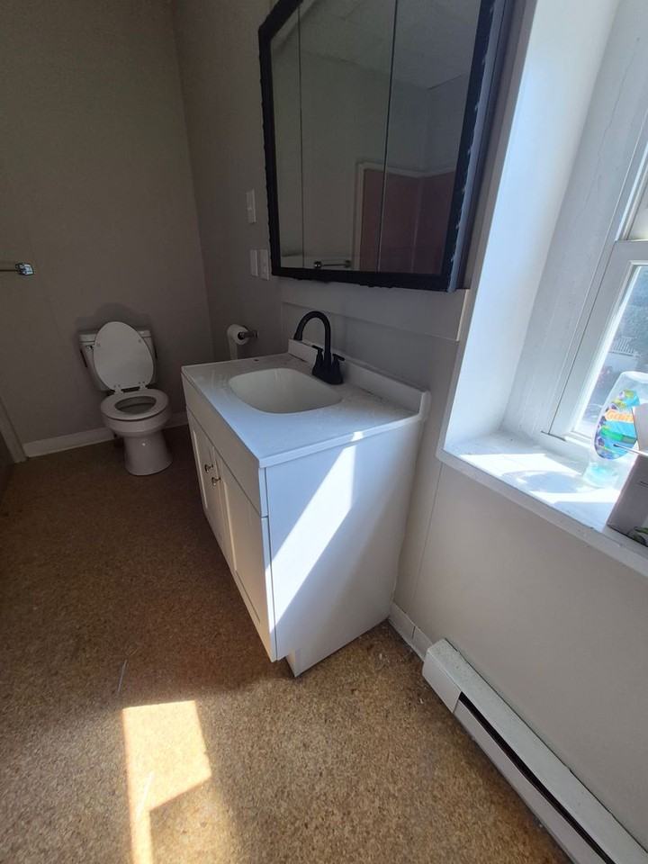 250 S Poplar St. - Photo 2 of 9