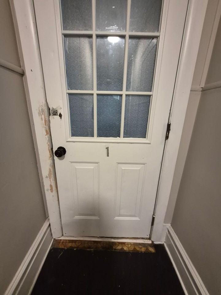 250 S Poplar St. - Photo 4 of 9