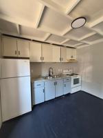featured image of 250 S Poplar St
