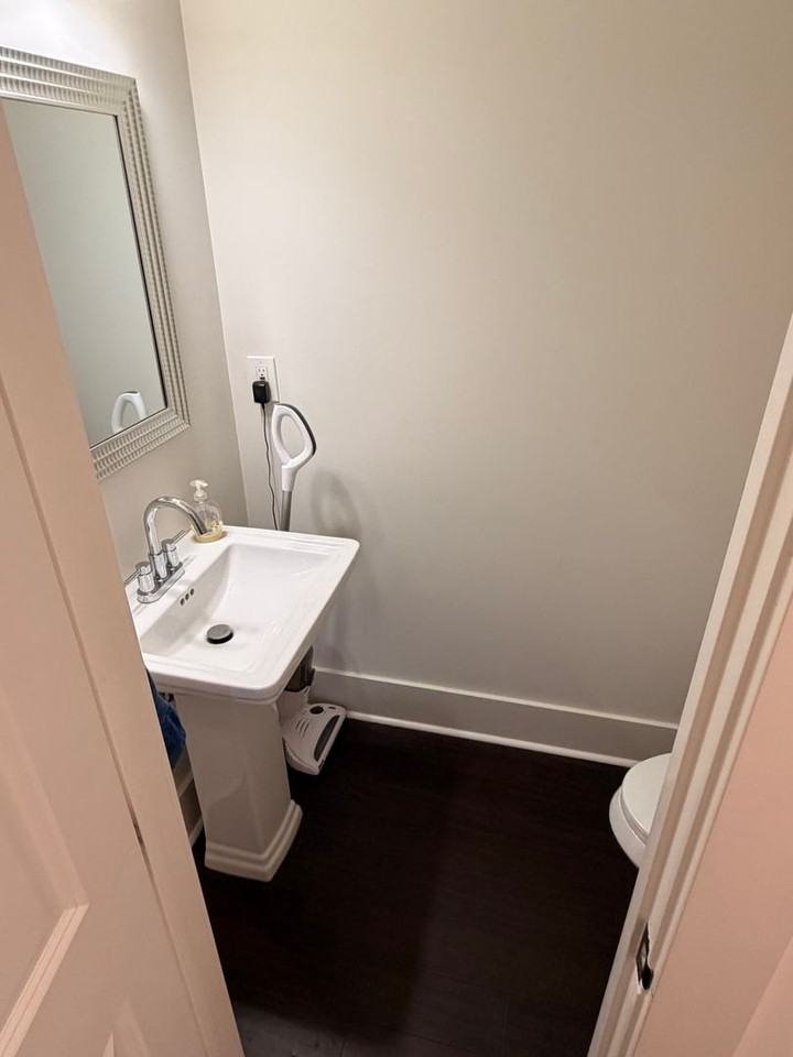 2708 Burns St - Photo 7 of 21