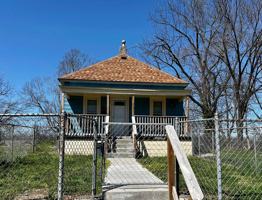 featured image of 2956 Hiawatha St