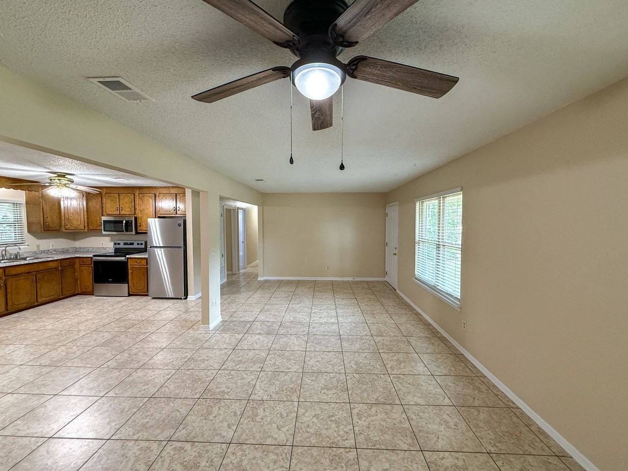 7724 Rustling Pines Dr - Photo 2 of 18