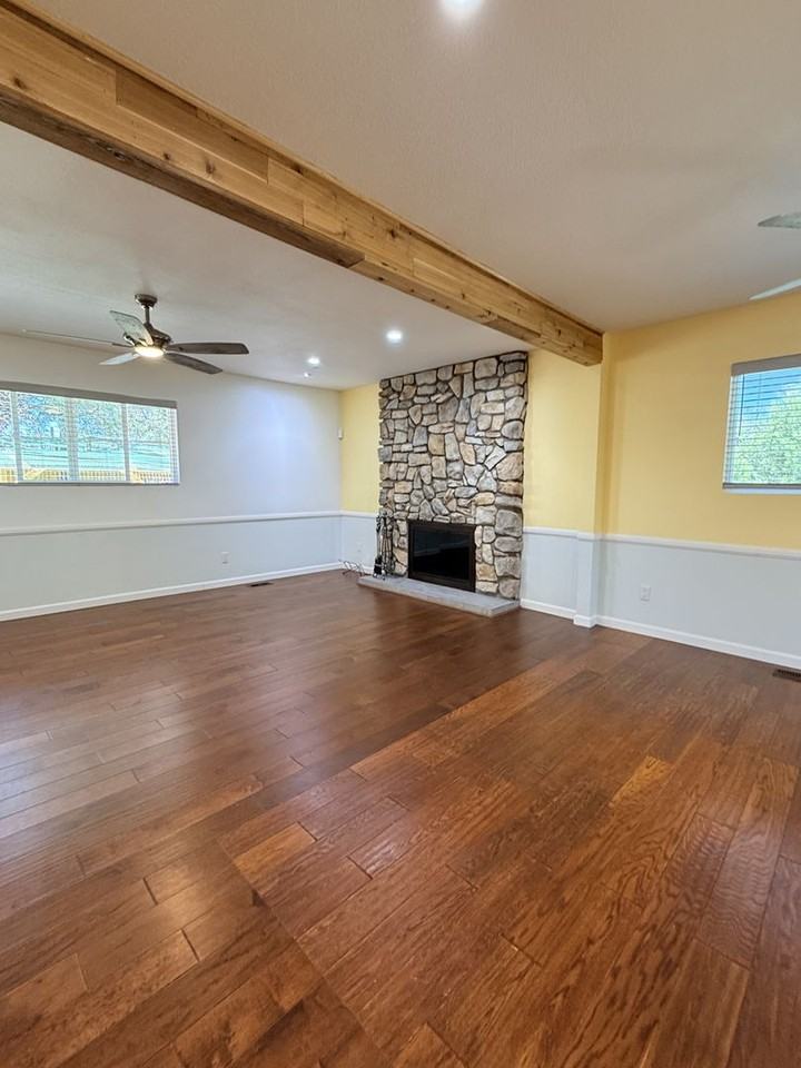 2245 Sandia Dr - Photo 5 of 30