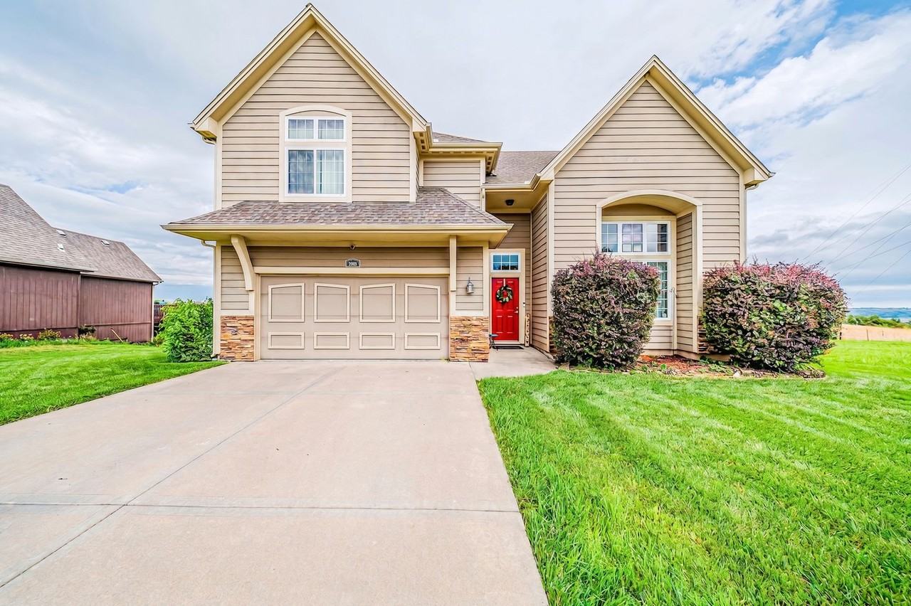 2608 Brooke Bnd - Photo 7 of 41