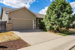 featured image of 883 Emerald Dr