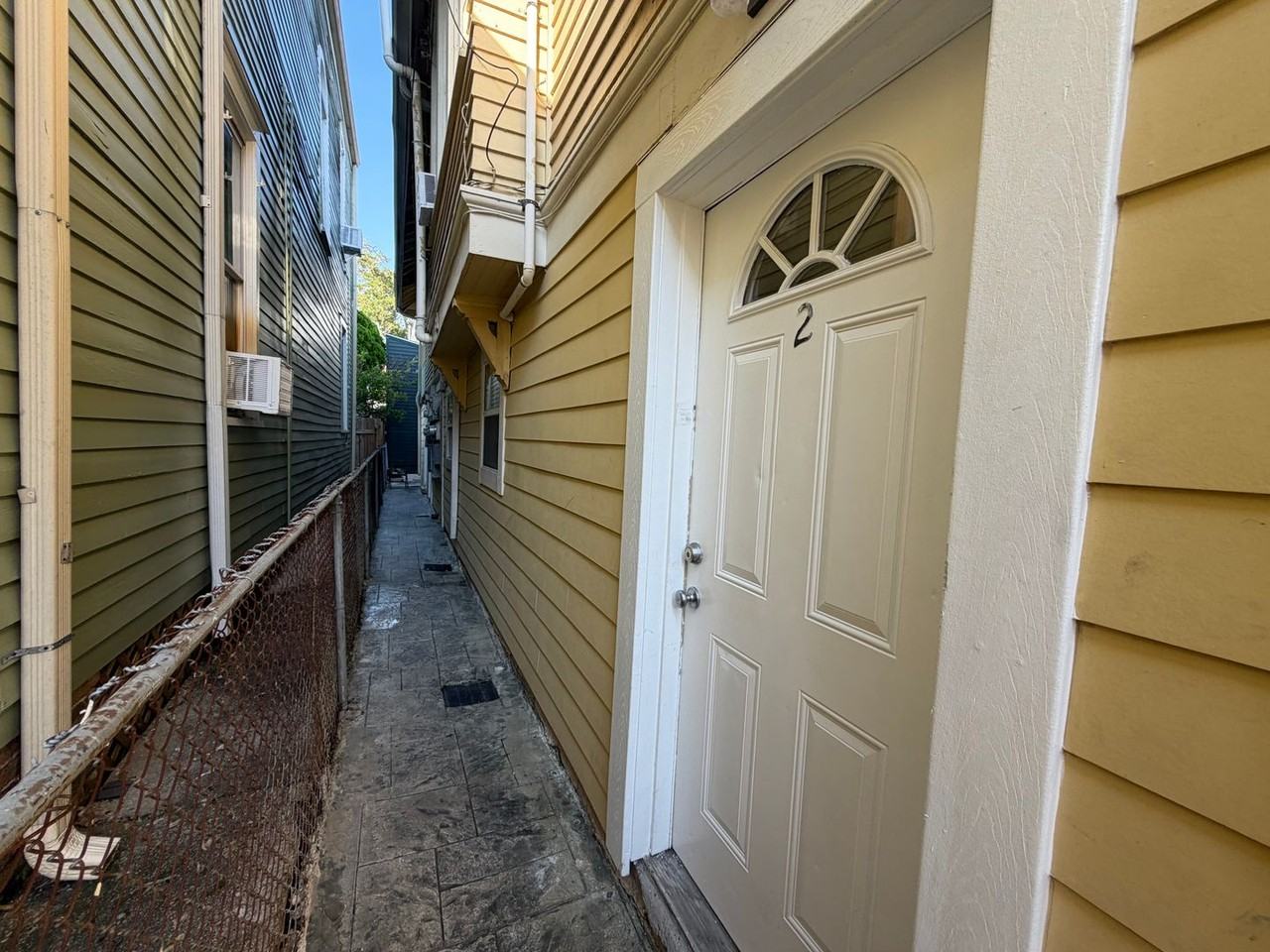 1921 General Taylor St - Photo 3 of 7