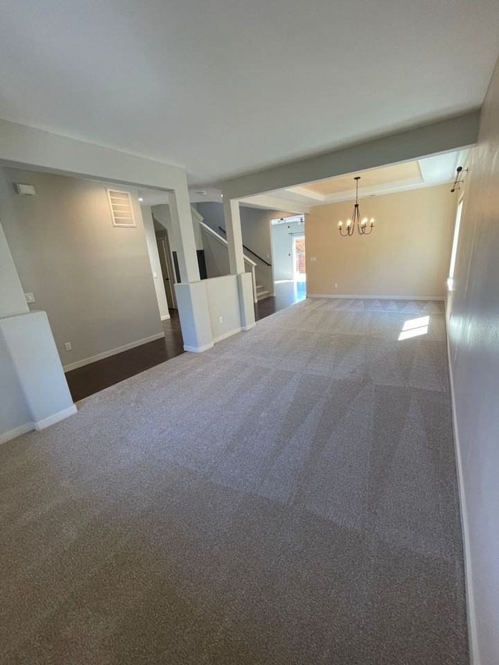 11327 58th Ave Se - Photo 6 of 40