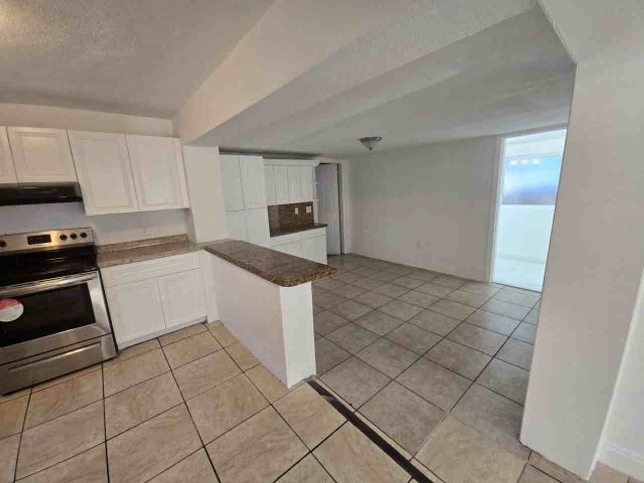 5431 Nw 30th Ave - Photo 2 of 11