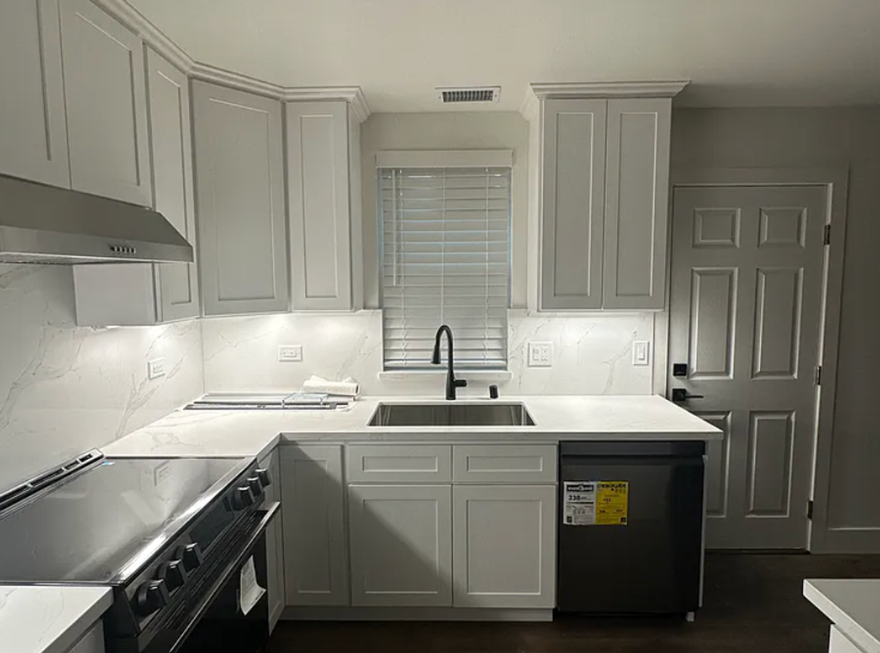 24659 Joanne St - Photo 7 of 13
