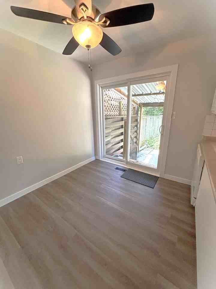 833 Assiniboine Cres #1 - Photo 6 of 17