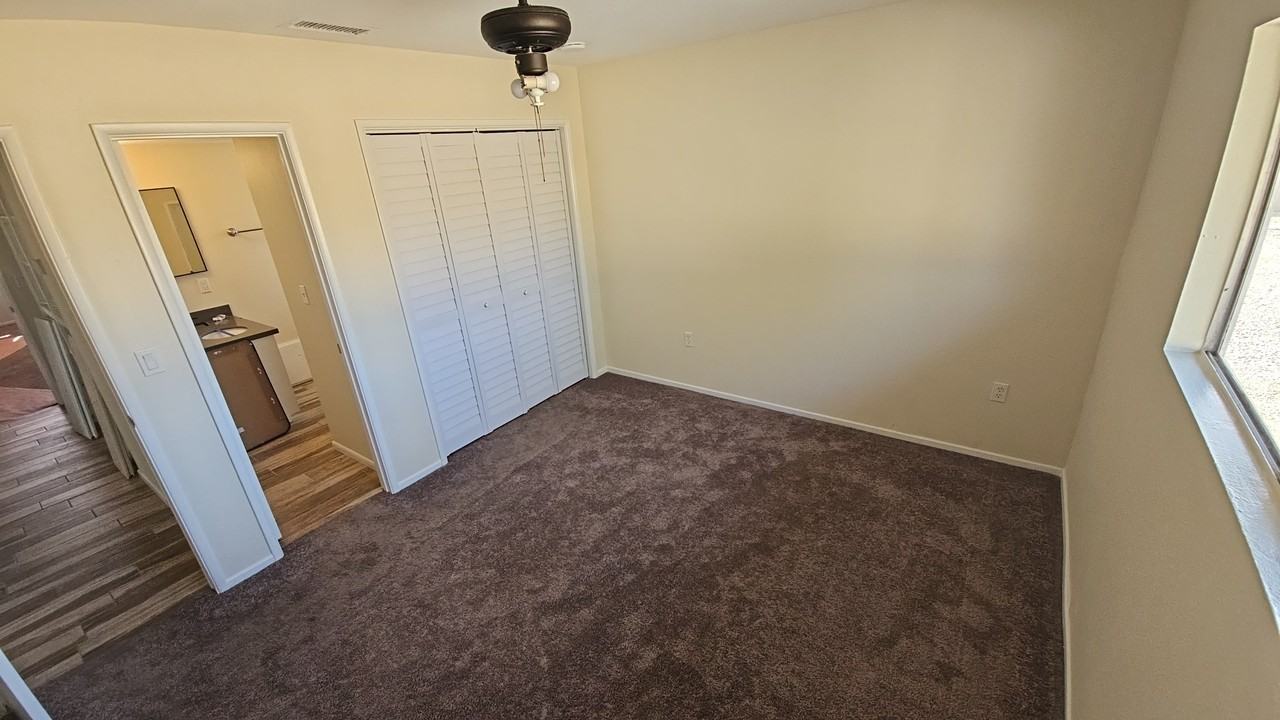 690 Montebello Pl #1 - Photo 5 of 11
