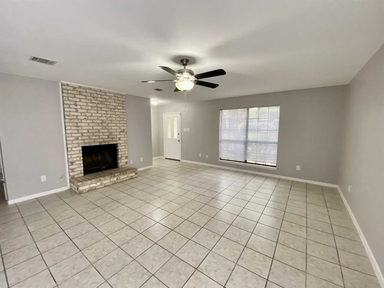 6824 Edmond Ave - Photo 4 of 14