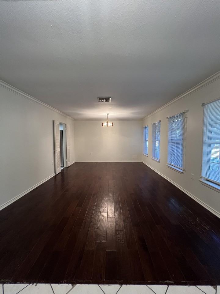 9123 Alpine Trail St #1 - Photo 7 of 50