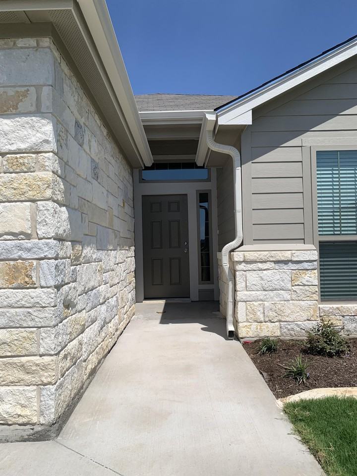 1329 Aurora Grove Bnd #1 - Photo 2 of 20
