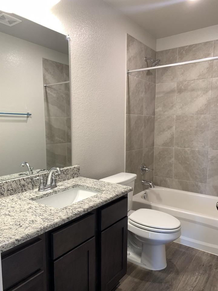 1329 Aurora Grove Bnd #1 - Photo 5 of 20