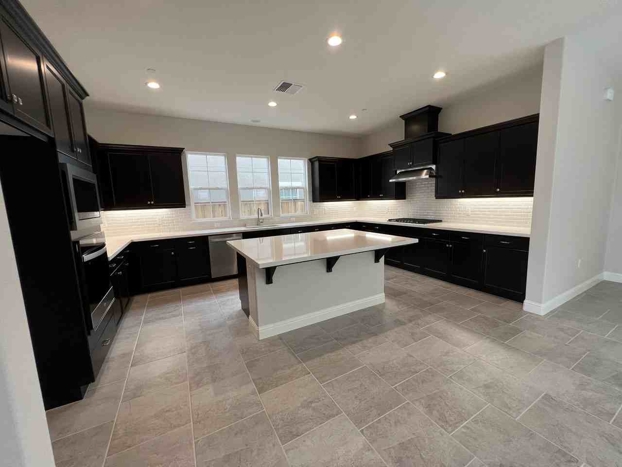 594 Santa Lucia Way #1 - Photo 5 of 26