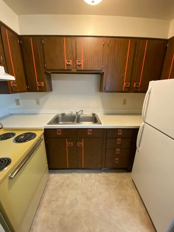 440 Josephine Dr #13 - Photo 7 of 17