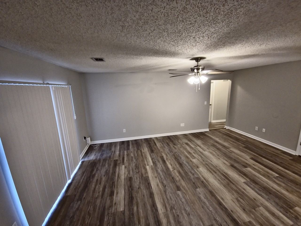 105 Sherwood Rd Apt A #105A - Photo 3 of 11