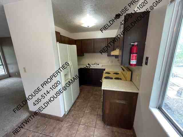 69 1/2 N 200 W #3 - Photo 5 of 11