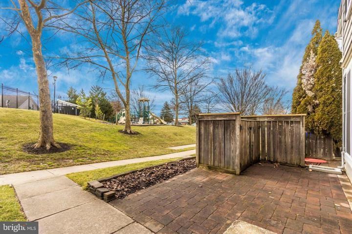 18917 Highstream Dr #1 - Photo 3 of 26