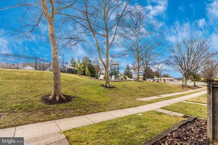 18917 Highstream Dr #1 - Photo 4 of 26