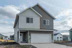 featured image of 1129 Jill Dr W #1