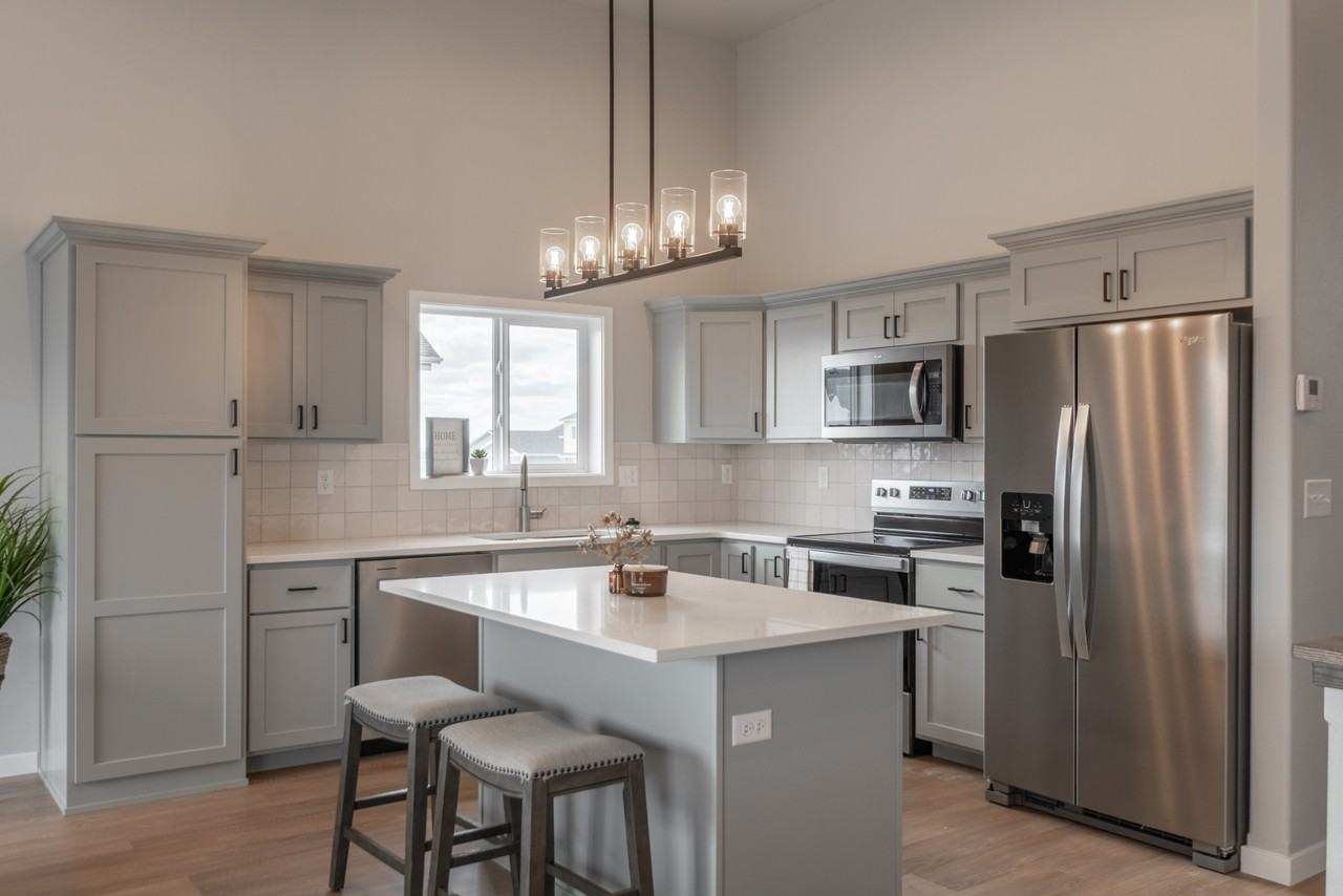 1129 Jill Dr W #1 - Photo 5 of 11