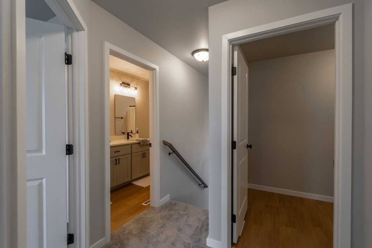 1129 Jill Dr W #1 - Photo 6 of 11