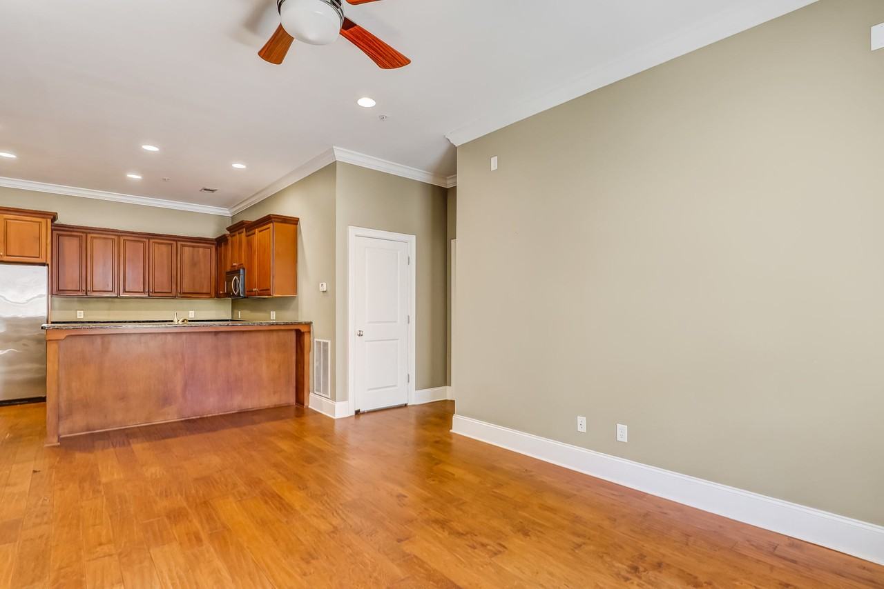 425 East McDonough StreetUnit 101 #101 - Photo 3 of 27