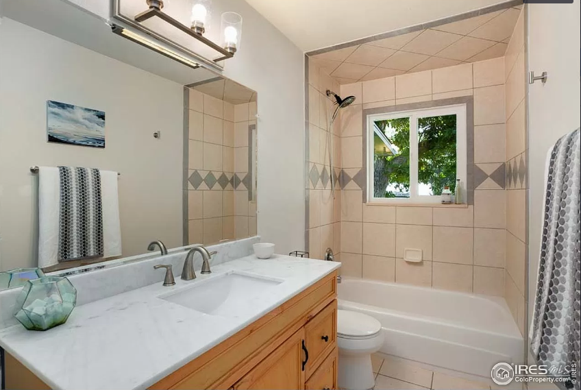 1304 Constitution Ave #1 - Photo 5 of 28