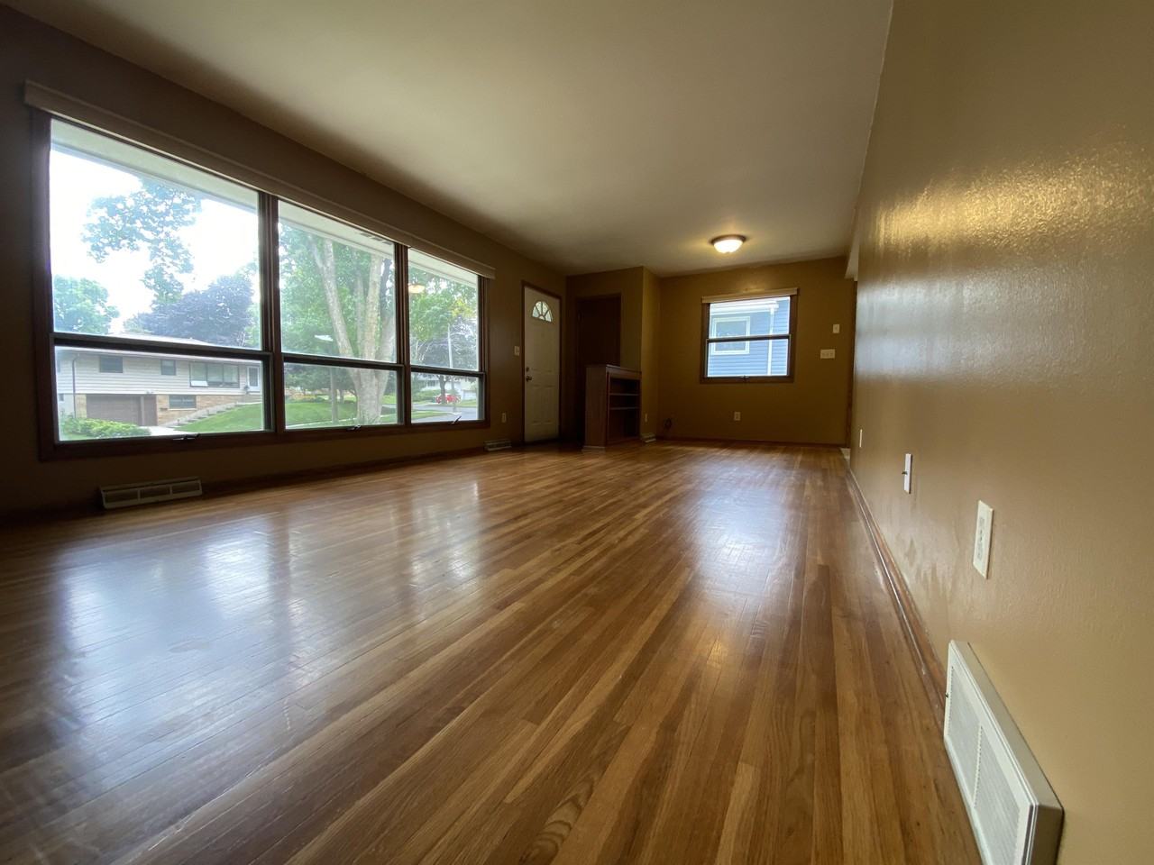 2409 24th Ave Nw #1 - Photo 3 of 29
