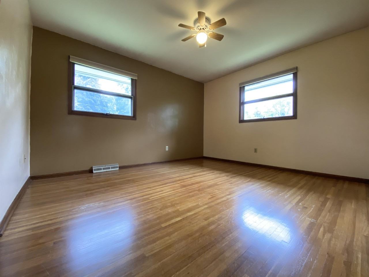 2409 24th Ave Nw #1 - Photo 5 of 29